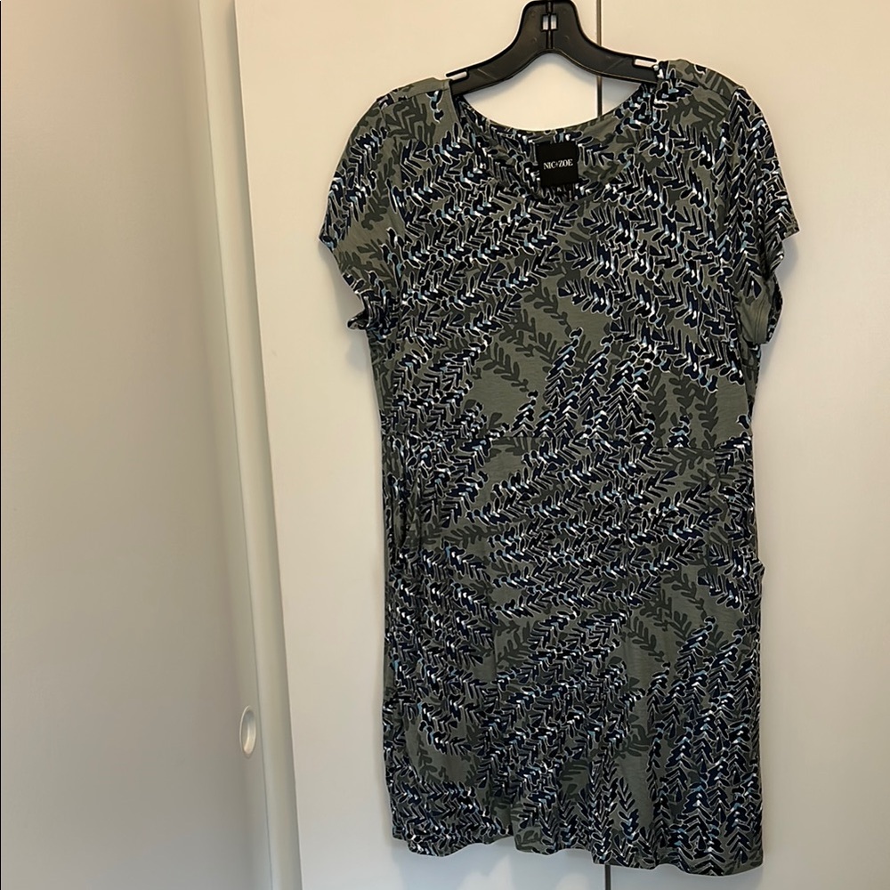 Nic + Zoe Women’s Petite Olive Green & Navy Blue Short Sleeve Dress w Pockets